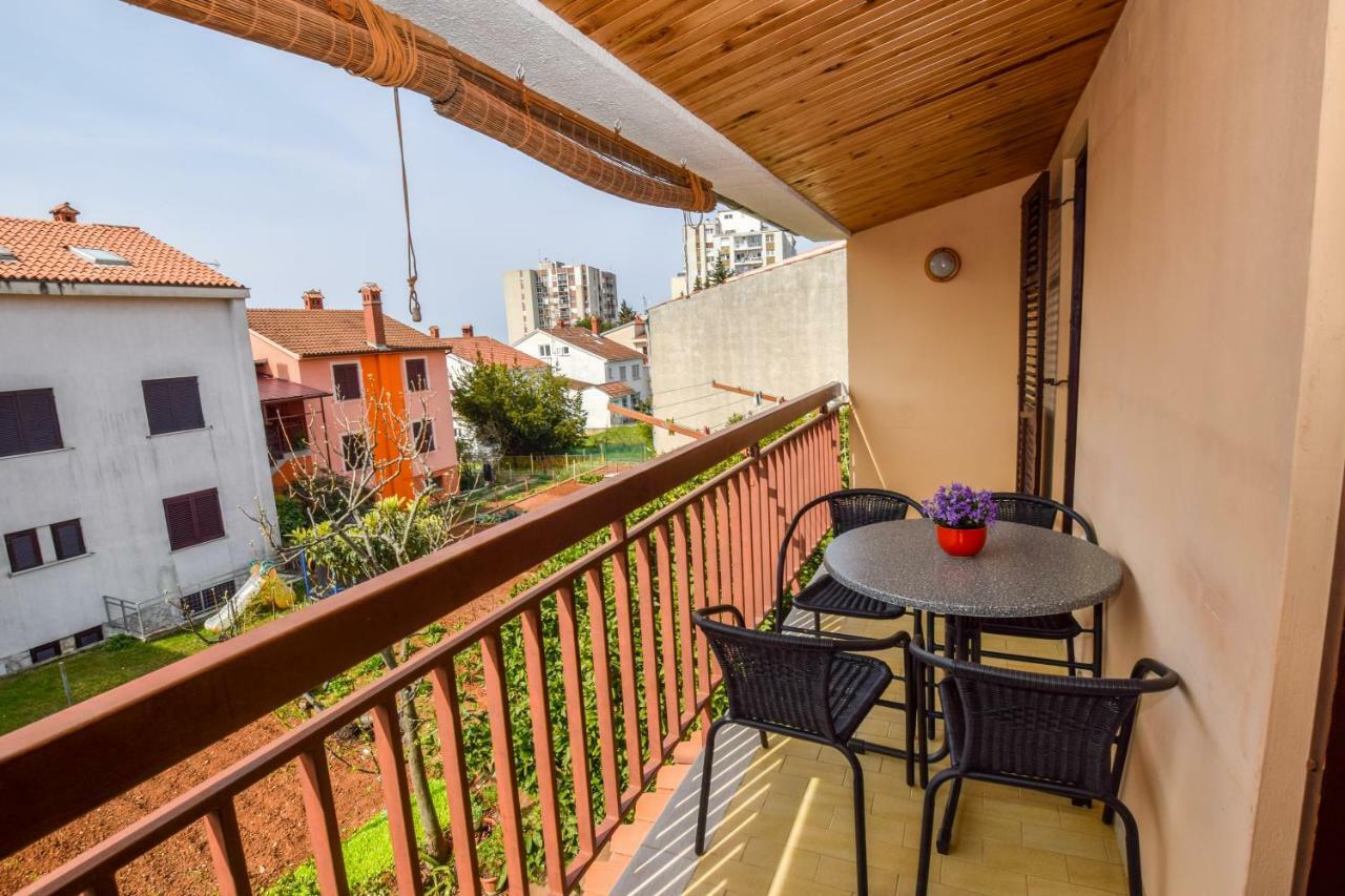 Apartment Darinka Пула Екстериор снимка