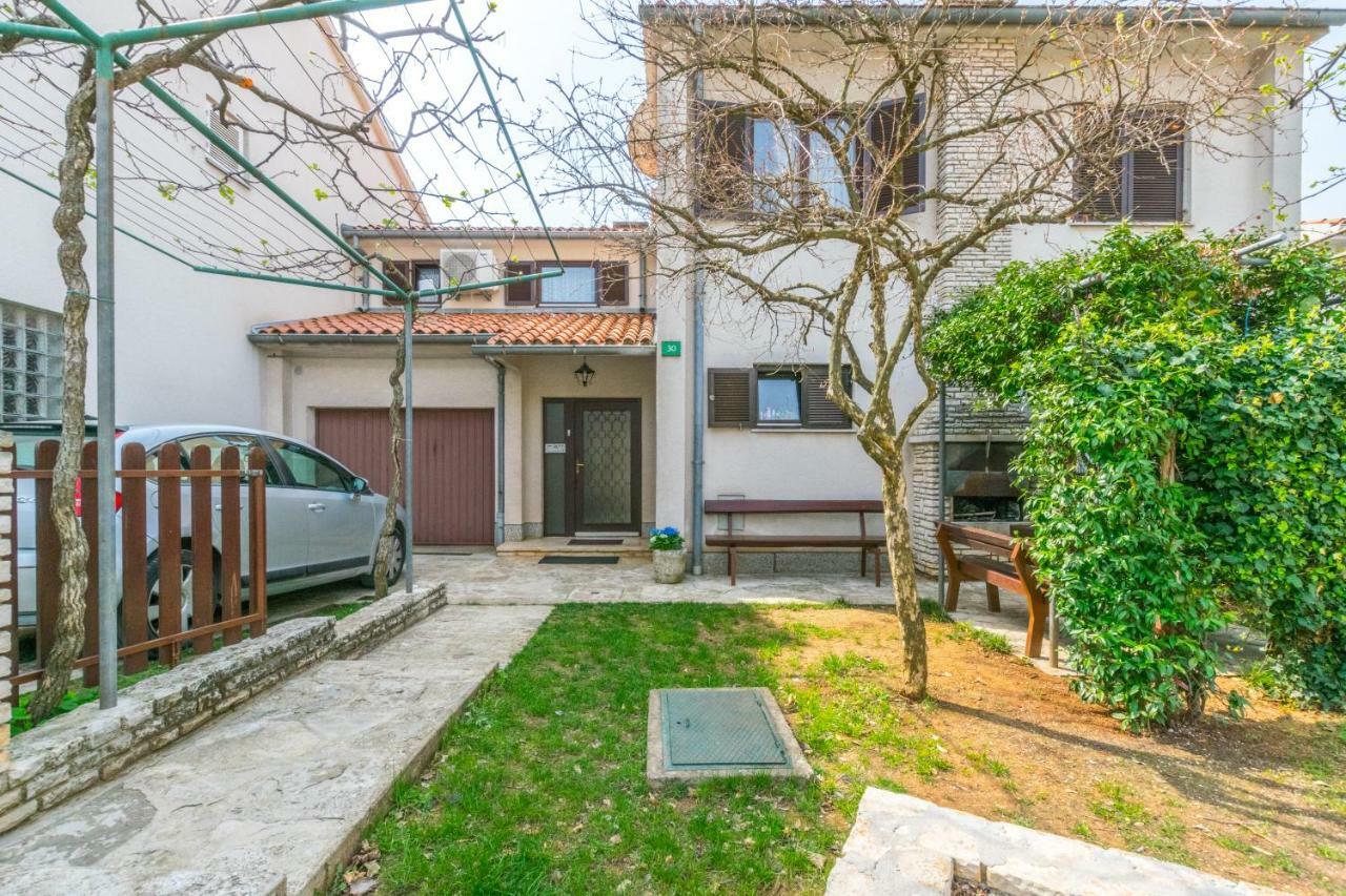 Apartment Darinka Пула Екстериор снимка